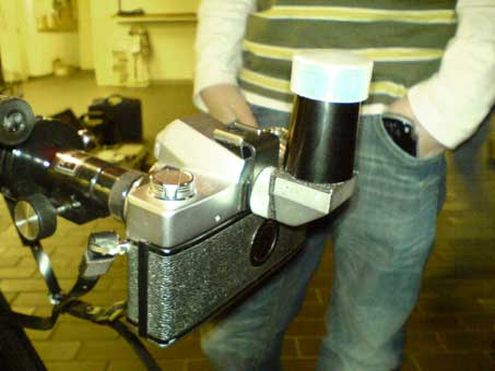 Kleinteleskop mit Kamera